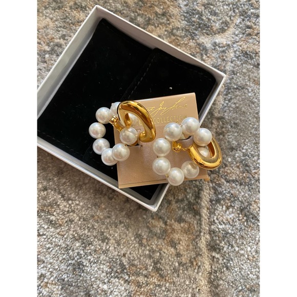 Kenneth Jay Lane 22K Goldplated Faux Pearl Doorknocker Earrings - Picture 4 of 5